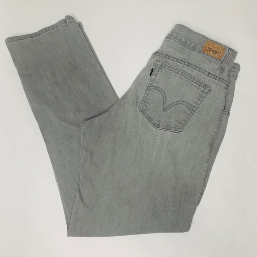 Levi’s Relaxed Tapered 550 jeans
